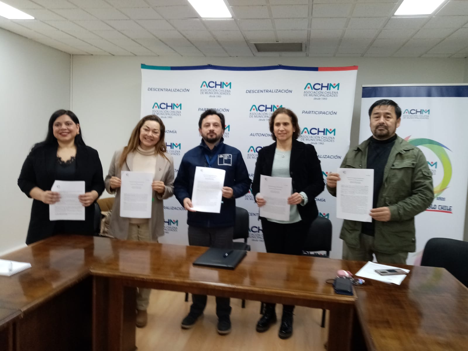 Dirección General de Aguas del MOP y Asociación Chilena de Municipalidades firman acuerdo para acompañar proceso de inscripción y registro de derechos de aguas