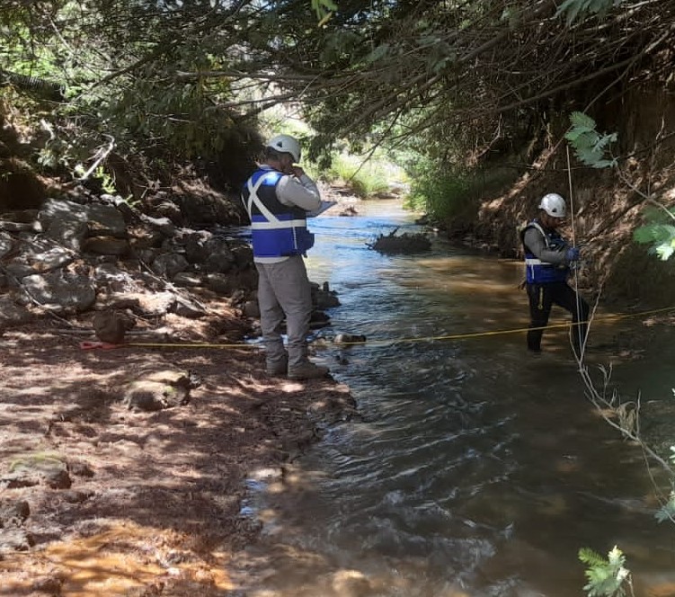 DGA del MOP verifica cumplimiento del caudal ecológico para la preservación de los ecosistemas 