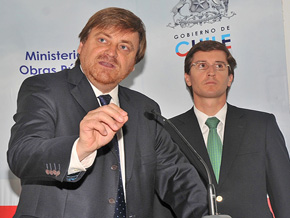 Ministro de Obras Públicas y Director General de Aguas participan en sesión especial del Congreso