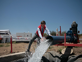 Ministro de Obras Públicas garantiza suministro de agua potable para Región Metropolitana hasta octubre