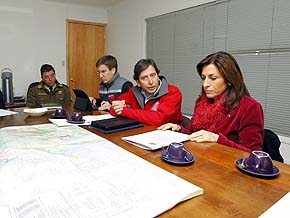 Ministro Golborne encabeza Comité de Emergencia tras desaparición de funcionarios del MOP en Aysén