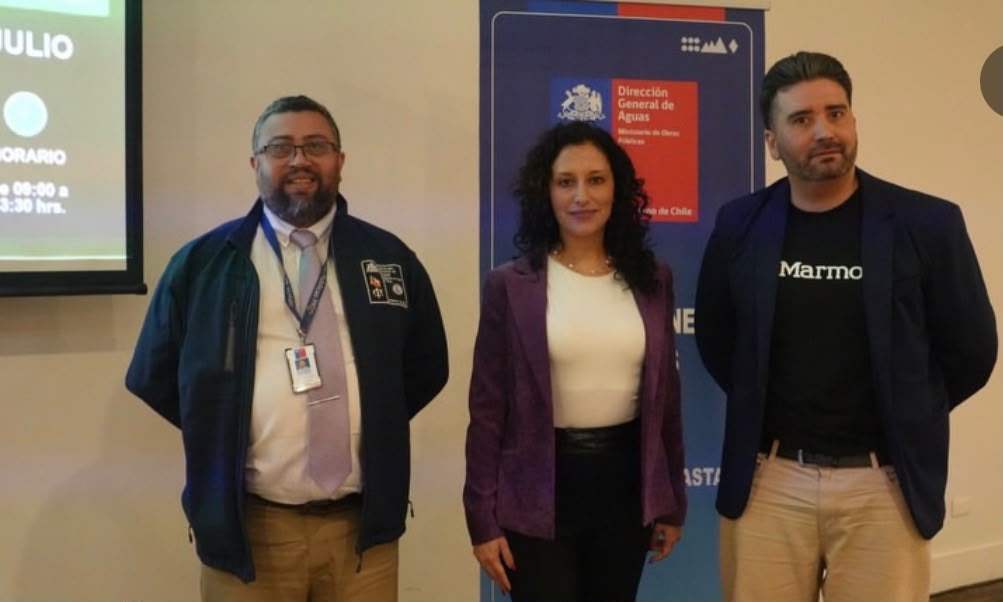 Director de Aguas de Antofagasta participa en seminario de municipios locales sobre gestión hídrica