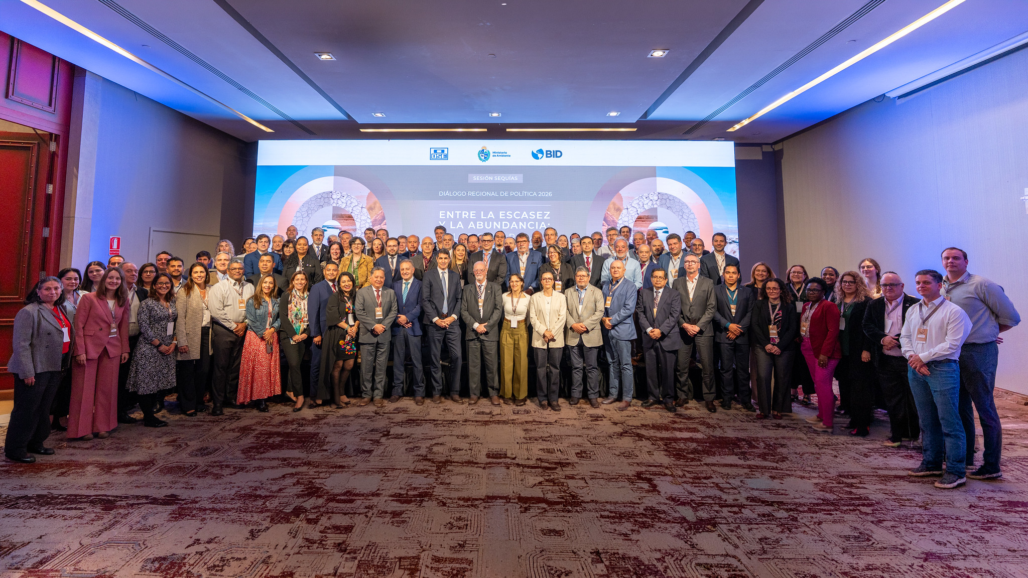 Director General (s) de la DGA participa en encuentro internacional sobre resiliencia hídrica en Montevideo